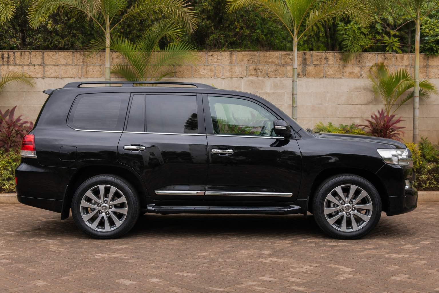 Toyota Land Cruiser V8 — Right profile concept — AI-generated concept image, not vehicle evidence