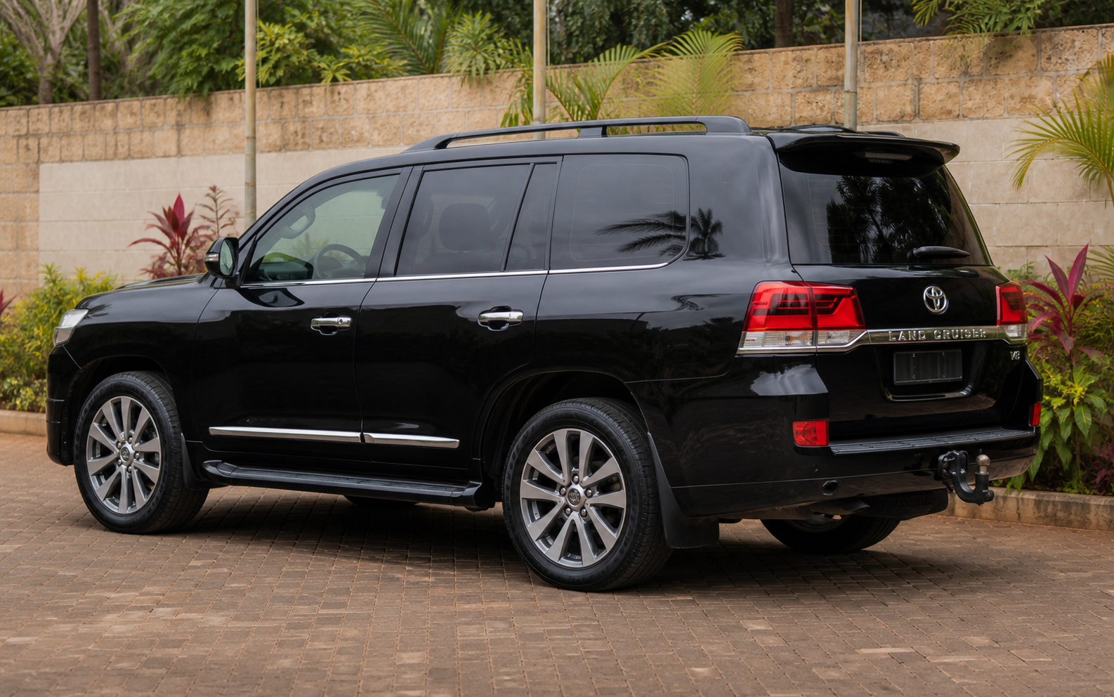Toyota Land Cruiser V8 — Rear-right 3/4 concept — AI-generated concept image, not vehicle evidence